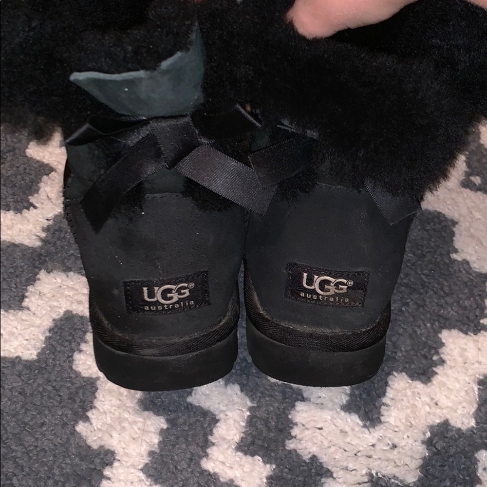 Black Bailey bow ugg boots
